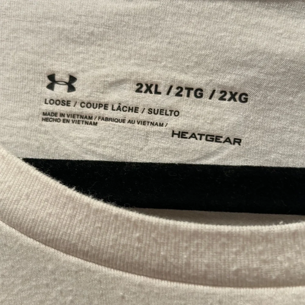 Under Armour LOOSE HeatGear Tee Shirt - Picture 3 of 7